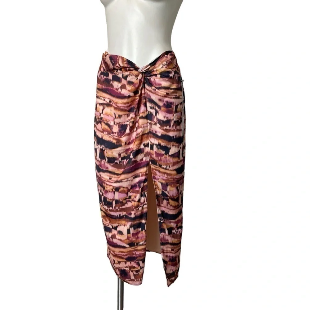 TART Women Skirt - NWT | Medium | Brown, Blue
